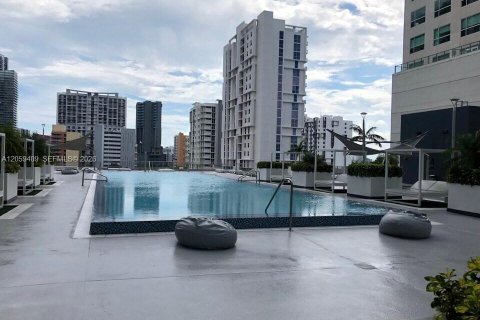 Condo in Miami, Florida, 1 bedroom  № 2264274 - photo 11