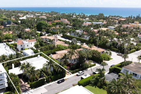 House in Palm Beach, Florida 4 bedrooms, 394.46 sq.m. № 1155805 - photo 1