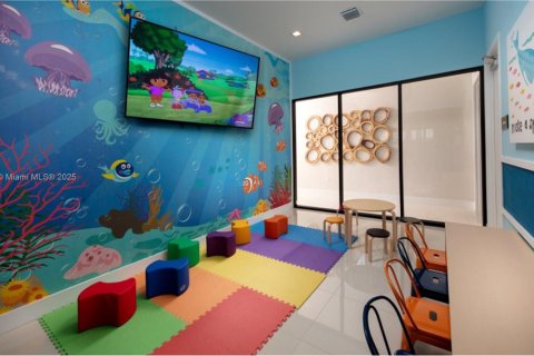 Снять в аренду таунхаус в Хайалиа, Флорида 4 спальни, 177.81м2, № 1970189 - фото 28