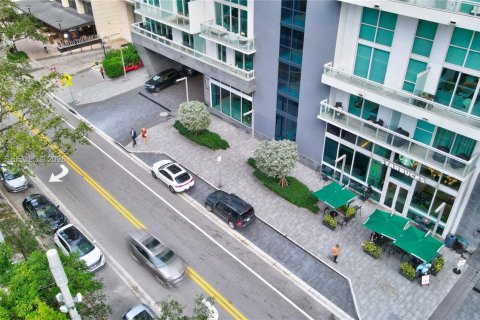 Condo in Miami, Florida, 2 bedrooms  № 2263349 - photo 24