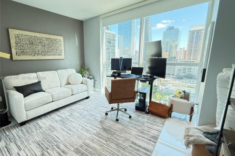 Condo in Miami, Florida, 2 bedrooms  № 2263349 - photo 15