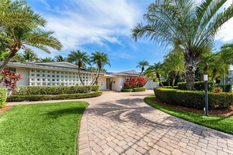 Villa ou maison à louer à Hollywood, Floride: 4 chambres, 331.38 m2 № 2032224 - photo 3