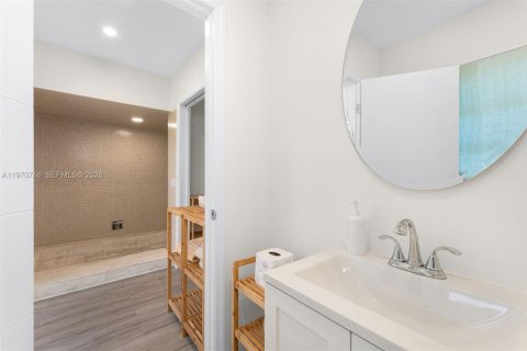 Villa ou maison à louer à Hollywood, Floride: 4 chambres, 331.38 m2 № 2032224 - photo 27