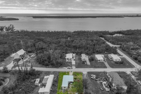 Terreno en venta en Englewood, Florida № 1544959 - foto 6
