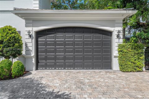 Купить виллу или дом в Корал-Гейблс, Флорида 3 спальни, 367.24м2, № 2052685 - фото 7