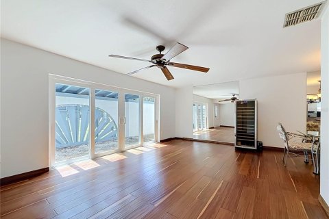 Villa ou maison à vendre à Safety Harbor, Floride: 3 chambres, 222.04 m2 № 2399041 - photo 8
