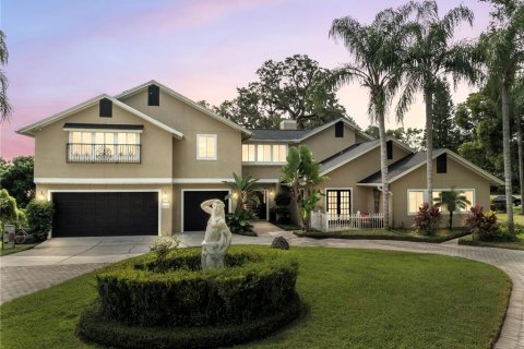 House in Orlando, Florida 5 bedrooms, 320.79 sq.m. № 2096959 - photo 3