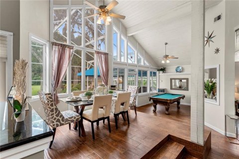 House in Orlando, Florida 5 bedrooms, 320.79 sq.m. № 2096959 - photo 6