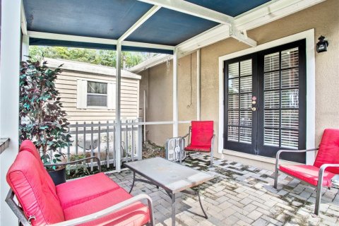 House in Orlando, Florida 5 bedrooms, 320.79 sq.m. № 2096959 - photo 30