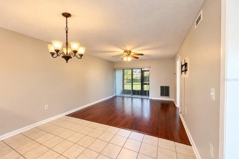 Copropriété à louer à Winter Haven, Floride: 2 chambres, 78.04 m2 № 2424144 - photo 8