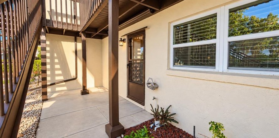 Condo à Winter Haven, Floride, 2 chambres  № 2424144