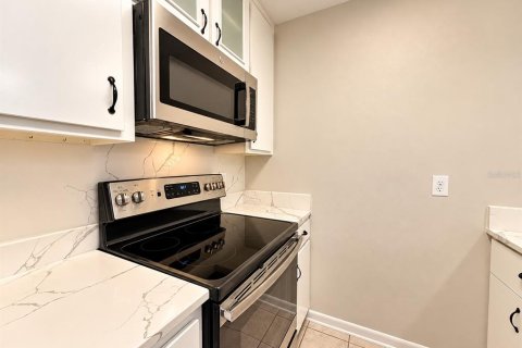 Copropriété à louer à Winter Haven, Floride: 2 chambres, 78.04 m2 № 2424144 - photo 4