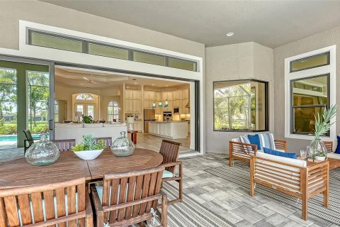 House in Bradenton, Florida 3 bedrooms, 340.21 sq.m. № 1754846 - photo 14