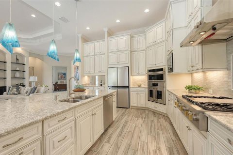 House in Bradenton, Florida 3 bedrooms, 340.21 sq.m. № 1754846 - photo 24