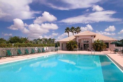 Condo in Sarasota, Florida, 2 bedrooms  № 2206558 - photo 19