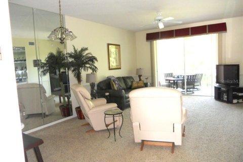 Condo in Sarasota, Florida, 2 bedrooms  № 2206558 - photo 6