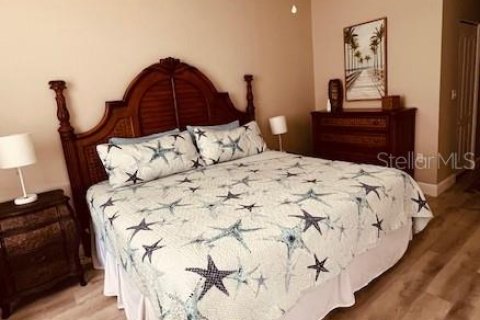 Condo in Sarasota, Florida, 2 bedrooms  № 2206558 - photo 9