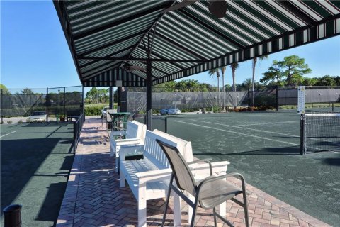 Condo in Sarasota, Florida, 2 bedrooms  № 2206558 - photo 23