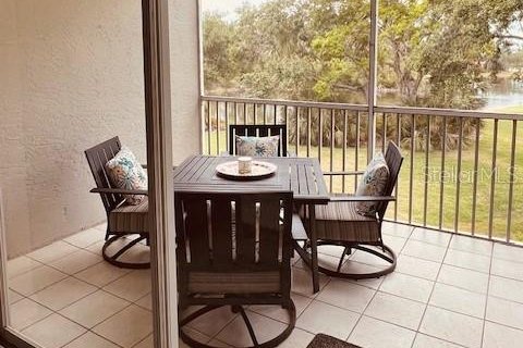 Condo in Sarasota, Florida, 2 bedrooms  № 2206558 - photo 14