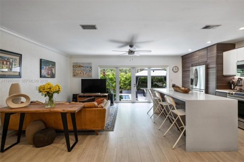 Villa ou maison à vendre à Coral Gables, Floride: 4 chambres, 167.97 m2 № 2062794 - photo 10