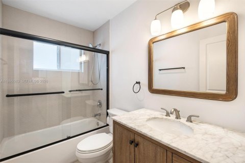 Villa ou maison à vendre à Coral Gables, Floride: 4 chambres, 167.97 m2 № 2062794 - photo 25