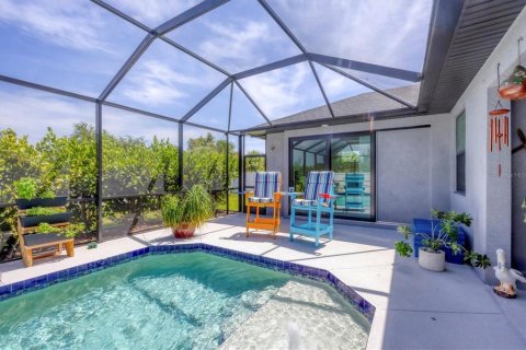 House in Port Charlotte, Florida 3 bedrooms, 176.7 sq.m. № 1307290 - photo 25