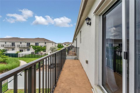 Townhouse in Homestead, Florida 3 bedrooms, 151.24 sq.m. № 2000977 - photo 20