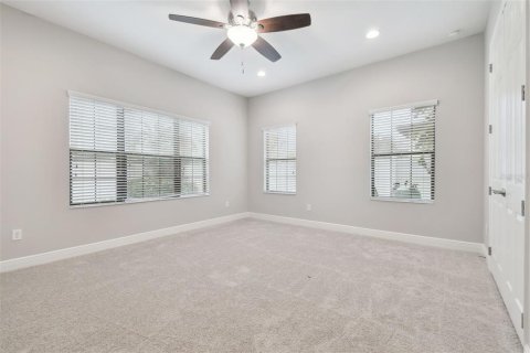 House in Riverview, Florida 6 bedrooms, 443.24 sq.m. № 1537561 - photo 29
