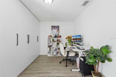 Villa ou maison à vendre à Deltona, Floride: 3 chambres, 158.96 m2 № 2430802 - photo 20