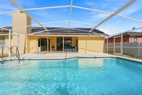 Villa ou maison à vendre à Deltona, Floride: 3 chambres, 158.96 m2 № 2430802 - photo 14