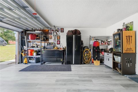 Villa ou maison à vendre à Deltona, Floride: 3 chambres, 158.96 m2 № 2430802 - photo 23