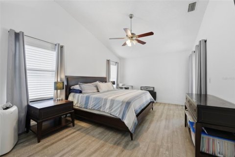 Villa ou maison à vendre à Deltona, Floride: 3 chambres, 158.96 m2 № 2430802 - photo 21