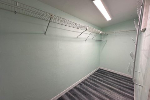 House in Astor, Florida 2 bedrooms, 141.86 sq.m. № 1831553 - photo 25
