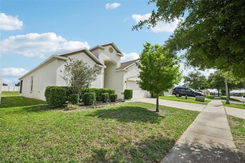 House in Haines City, Florida 4 bedrooms, 166.48 sq.m. № 2234474 - photo 20