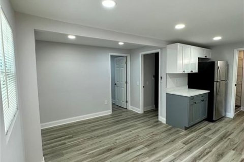 Immobilier commercial à vendre à Tampa, Floride: 8 chambres, 235.23 m2 № 2410445 - photo 24