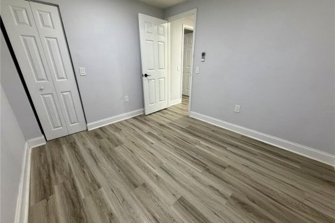 Immobilier commercial à vendre à Tampa, Floride: 8 chambres, 235.23 m2 № 2410445 - photo 29