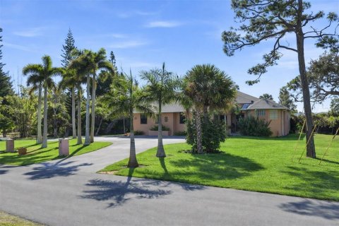 Villa ou maison à vendre à Englewood, Floride: 3 chambres, 236.16 m2 № 2207989 - photo 16