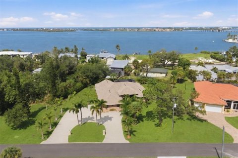 Villa ou maison à vendre à Englewood, Floride: 3 chambres, 236.16 m2 № 2207989 - photo 14