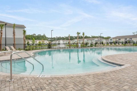 Townhouse in Saint Augustine, Florida 3 bedrooms, 139.54 sq.m. № 1884809 - photo 17