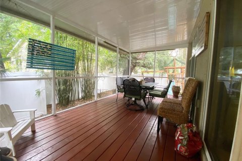 Villa ou maison à louer à Tampa, Floride: 3 chambres, 196.86 m2 № 2399029 - photo 19