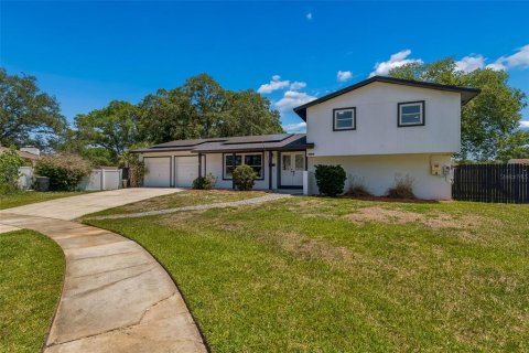 Casa en venta en Tampa, Florida, 4 dormitorios, 181.9 m2 № 2201807 - foto 4