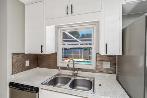 Casa en venta en Tampa, Florida, 4 dormitorios, 181.9 m2 № 2201807 - foto 23