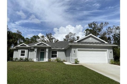 House in North Port, Florida 4 bedrooms, 172.71 sq.m. № 2233049