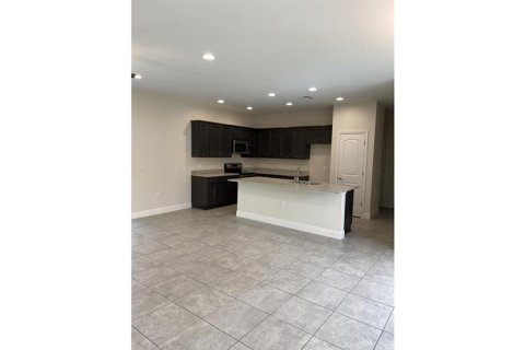 Villa ou maison à vendre à North Port, Floride: 4 chambres, 172.71 m2 № 2233049 - photo 2