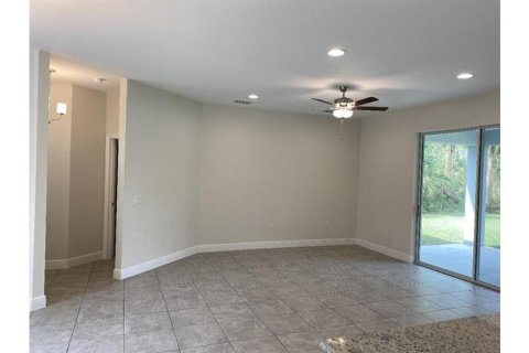 Villa ou maison à vendre à North Port, Floride: 4 chambres, 172.71 m2 № 2233049 - photo 3