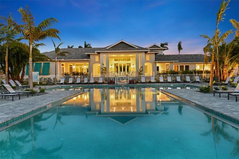 Touwnhouse à vendre à Sarasota, Floride: 3 chambres, 166.3 m2 № 2339459 - photo 2