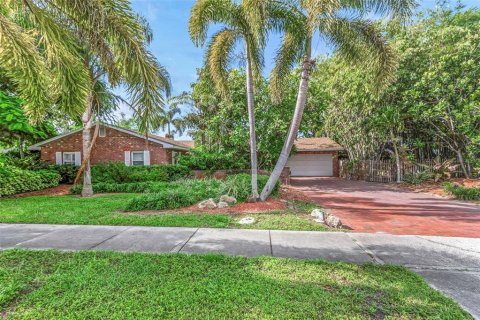 House in Seminole, Florida 4 bedrooms, 168.62 sq.m. № 1819210 - photo 1