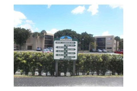 Copropriété à louer à Miami, Floride: 3 chambres, 96.62 m2 № 2153953 - photo 4