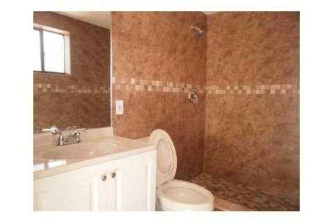Copropriété à louer à Miami, Floride: 3 chambres, 96.62 m2 № 2153953 - photo 20