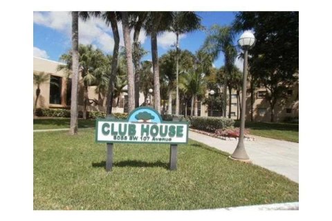 Copropriété à louer à Miami, Floride: 3 chambres, 96.62 m2 № 2153953 - photo 5